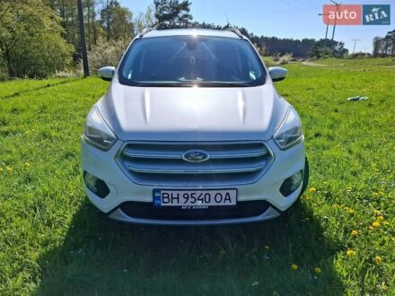 Білий Форд Куга, об'ємом двигуна 2 л та пробігом 90 тис. км за 16500 $, фото 1 на Automoto.ua