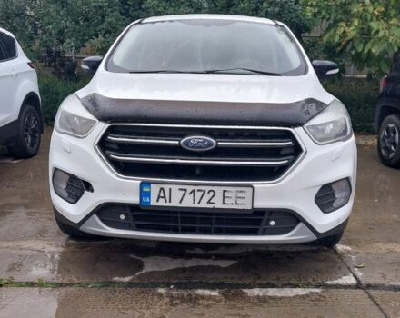 Белый Форд Куга, объемом двигателя 2 л и пробегом 254 тыс. км за 13200 $, фото 1 на Automoto.ua