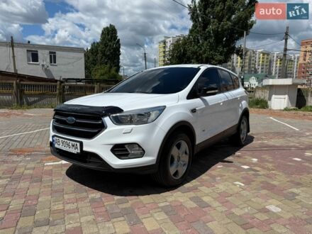 Білий Форд Куга, об'ємом двигуна 2 л та пробігом 245 тис. км за 14200 $, фото 1 на Automoto.ua
