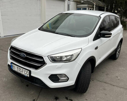 Белый Форд Куга, объемом двигателя 2 л и пробегом 153 тыс. км за 15500 $, фото 1 на Automoto.ua