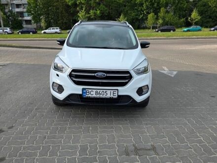 Белый Форд Куга, объемом двигателя 2 л и пробегом 162 тыс. км за 15500 $, фото 1 на Automoto.ua