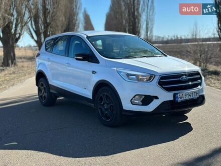 Білий Форд Куга, об'ємом двигуна 2 л та пробігом 86 тис. км за 14300 $, фото 1 на Automoto.ua