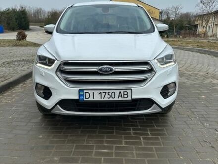 Белый Форд Куга, объемом двигателя 2 л и пробегом 233 тыс. км за 12700 $, фото 1 на Automoto.ua