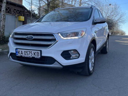 Білий Форд Куга, об'ємом двигуна 2 л та пробігом 217 тис. км за 12999 $, фото 1 на Automoto.ua
