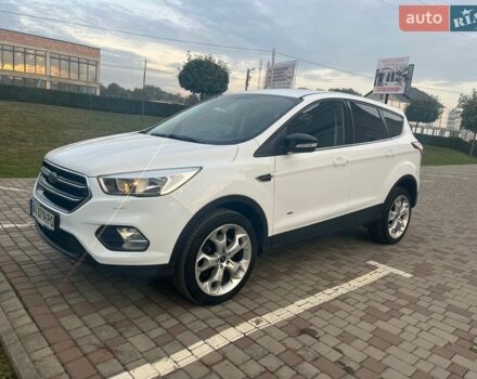 Белый Форд Куга, объемом двигателя 2 л и пробегом 127 тыс. км за 13900 $, фото 1 на Automoto.ua