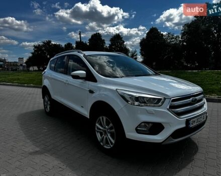 Білий Форд Куга, об'ємом двигуна 2 л та пробігом 276 тис. км за 13900 $, фото 1 на Automoto.ua