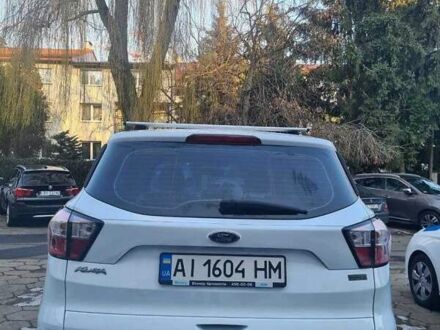 Форд Куга 2018 в Киеве на Automoto.ua Белый Форд Куга, объемом двигателя 1.5 л и пробегом 150 тыс. км за 14500 $, фото 1 на Automoto.ua