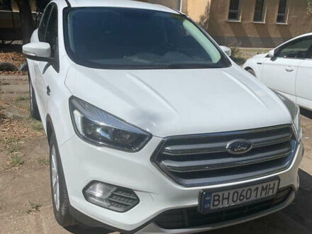 Белый Форд Куга, объемом двигателя 1.5 л и пробегом 55 тыс. км за 17900 $, фото 1 на Automoto.ua