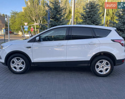 Белый Форд Куга, объемом двигателя 1.5 л и пробегом 95 тыс. км за 17800 $, фото 1 на Automoto.ua