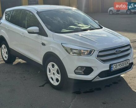 Белый Форд Куга, объемом двигателя 1.5 л и пробегом 168 тыс. км за 15500 $, фото 1 на Automoto.ua