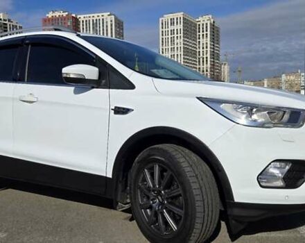 Білий Форд Куга, об'ємом двигуна 2 л та пробігом 180 тис. км за 18500 $, фото 1 на Automoto.ua