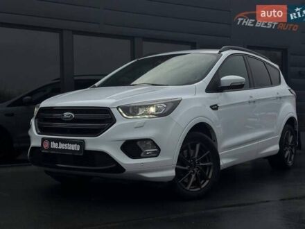 Белый Форд Куга, объемом двигателя 2 л и пробегом 184 тыс. км за 18700 $, фото 1 на Automoto.ua