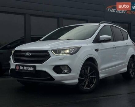 Белый Форд Куга, объемом двигателя 2 л и пробегом 184 тыс. км за 18700 $, фото 1 на Automoto.ua