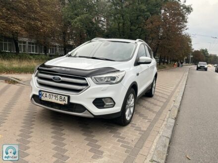 Білий Форд Куга, об'ємом двигуна 1.5 л та пробігом 249 тис. км за 12200 $, фото 1 на Automoto.ua