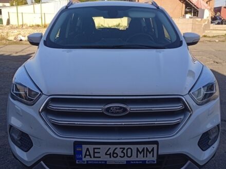 Білий Форд Куга, об'ємом двигуна 1.5 л та пробігом 142 тис. км за 18500 $, фото 1 на Automoto.ua