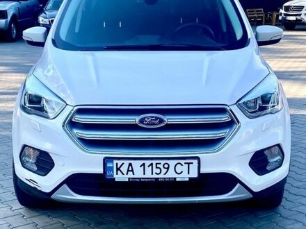 Белый Форд Куга, объемом двигателя 1.5 л и пробегом 93 тыс. км за 17400 $, фото 1 на Automoto.ua