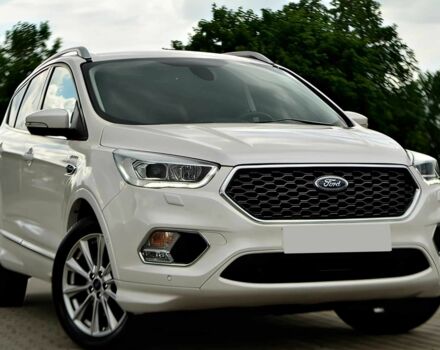 Білий Форд Куга, об'ємом двигуна 2 л та пробігом 65 тис. км за 12000 $, фото 1 на Automoto.ua