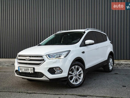Форд Куга 2019 в Харькове на Automoto.ua Белый Форд Куга, объемом двигателя 1.5 л и пробегом 75 тыс. км за 19000 $, фото 1 на Automoto.ua