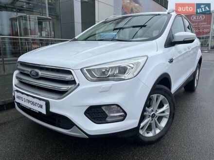Форд Куга 2019 у Києві на Automoto.ua Білий Форд Куга, об'ємом двигуна 1.5 л та пробігом 82 тис. км за 21298 $, фото 1 на Automoto.ua