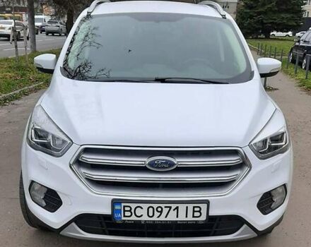 Белый Форд Куга, объемом двигателя 1.5 л и пробегом 35 тыс. км за 19500 $, фото 1 на Automoto.ua
