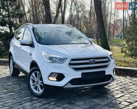 Білий Форд Куга, об'ємом двигуна 2 л та пробігом 140 тис. км за 18500 $, фото 1 на Automoto.ua
