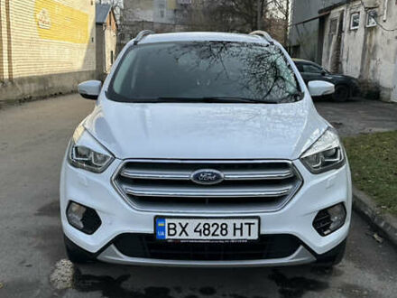Белый Форд Куга, объемом двигателя 1.5 л и пробегом 102 тыс. км за 19500 $, фото 1 на Automoto.ua
