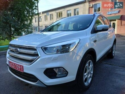 Форд Куга 2019 в Полтаве на Automoto.ua Белый Форд Куга, объемом двигателя 2 л и пробегом 148 тыс. км за 19500 $, фото 1 на Automoto.ua