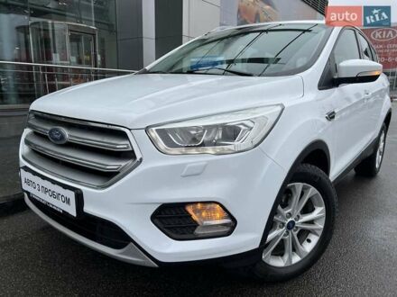 Форд Куга 2019 в Киеве на Automoto.ua Белый Форд Куга, объемом двигателя 1.5 л и пробегом 111 тыс. км за 19064 $, фото 1 на Automoto.ua