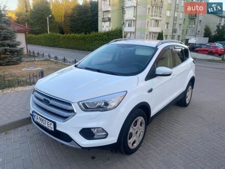 Білий Форд Куга, об'ємом двигуна 1.5 л та пробігом 159 тис. км за 15900 $, фото 1 на Automoto.ua