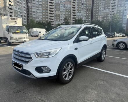 Білий Форд Куга, об'ємом двигуна 2 л та пробігом 120 тис. км за 10500 $, фото 1 на Automoto.ua