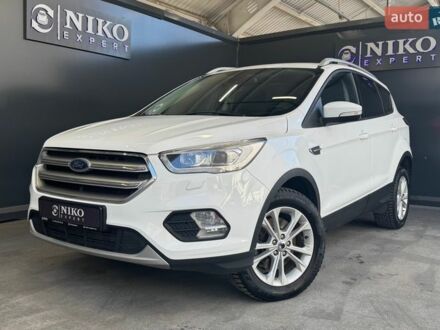 Белый Форд Куга, объемом двигателя 2 л и пробегом 109 тыс. км за 18700 $, фото 1 на Automoto.ua