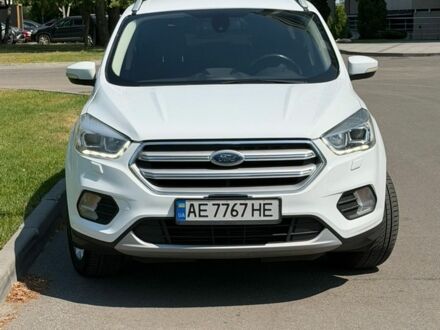 Белый Форд Куга, объемом двигателя 2 л и пробегом 175 тыс. км за 15700 $, фото 1 на Automoto.ua