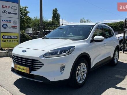 Белый Форд Куга, объемом двигателя 1.5 л и пробегом 86 тыс. км за 22500 $, фото 1 на Automoto.ua