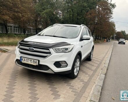 Белый Форд Куга, объемом двигателя 1.5 л и пробегом 249 тыс. км за 12200 $, фото 1 на Automoto.ua