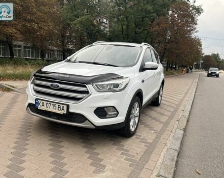 Белый Форд Куга, объемом двигателя 1.5 л и пробегом 253 тыс. км за 11999 $, фото 1 на Automoto.ua