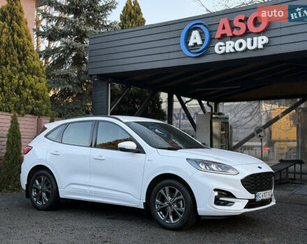 Белый Форд Куга, объемом двигателя 1.5 л и пробегом 70 тыс. км за 20300 $, фото 1 на Automoto.ua