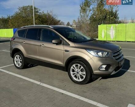 Бежевый Форд Куга, объемом двигателя 2 л и пробегом 75 тыс. км за 25500 $, фото 2 на Automoto.ua