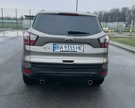 Бежевый Форд Куга, объемом двигателя 1.5 л и пробегом 137 тыс. км за 17000 $, фото 4 на Automoto.ua