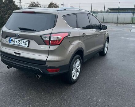 Бежевый Форд Куга, объемом двигателя 1.5 л и пробегом 137 тыс. км за 18000 $, фото 5 на Automoto.ua