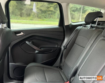 Бежевый Форд Куга, объемом двигателя 1.5 л и пробегом 62 тыс. км за 19299 $, фото 17 на Automoto.ua