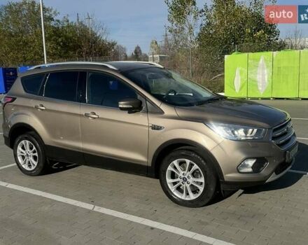 Бежевый Форд Куга, объемом двигателя 2 л и пробегом 75 тыс. км за 25500 $, фото 7 на Automoto.ua