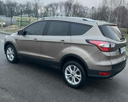 Бежевый Форд Куга, объемом двигателя 1.5 л и пробегом 137 тыс. км за 18000 $, фото 2 на Automoto.ua