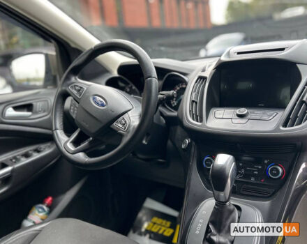 Бежевый Форд Куга, объемом двигателя 1.5 л и пробегом 62 тыс. км за 19299 $, фото 15 на Automoto.ua