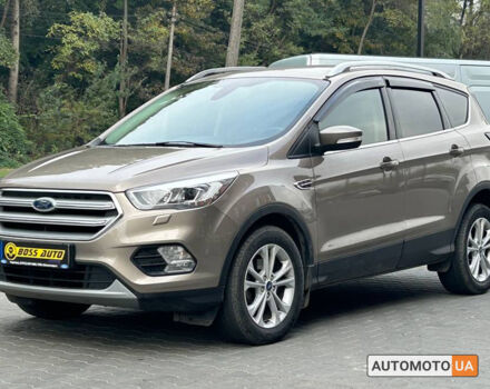 Бежевый Форд Куга, объемом двигателя 1.5 л и пробегом 62 тыс. км за 19299 $, фото 2 на Automoto.ua