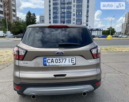 Бежевый Форд Куга, объемом двигателя 1.5 л и пробегом 72 тыс. км за 20300 $, фото 5 на Automoto.ua
