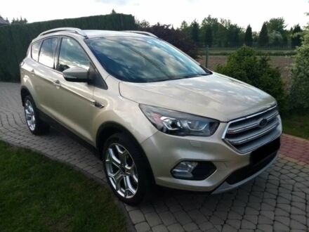 Форд Куга 2017 в Житомире на Automoto.ua Бежевый Форд Куга, объемом двигателя 2 л и пробегом 52 тыс. км за 12700 $, фото 1 на Automoto.ua