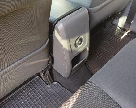 Черный Форд Куга, объемом двигателя 2 л и пробегом 259 тыс. км за 10600 $, фото 21 на Automoto.ua