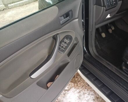 Черный Форд Куга, объемом двигателя 2 л и пробегом 259 тыс. км за 10600 $, фото 19 на Automoto.ua