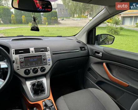 Черный Форд Куга, объемом двигателя 2 л и пробегом 280 тыс. км за 8450 $, фото 16 на Automoto.ua
