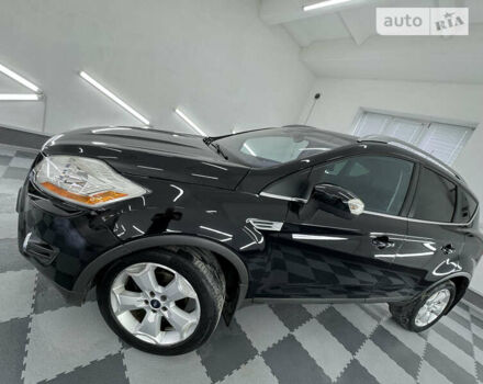 Черный Форд Куга, объемом двигателя 2 л и пробегом 213 тыс. км за 10699 $, фото 74 на Automoto.ua